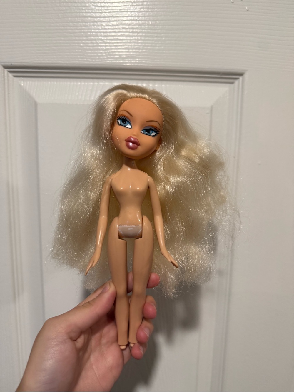 Bratz Cloe Doll 2009-2010 MGA